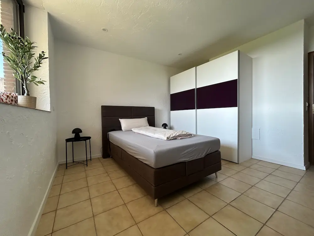 Schlafzimmer Souterrain – Ferienhaus Wanderath N°10