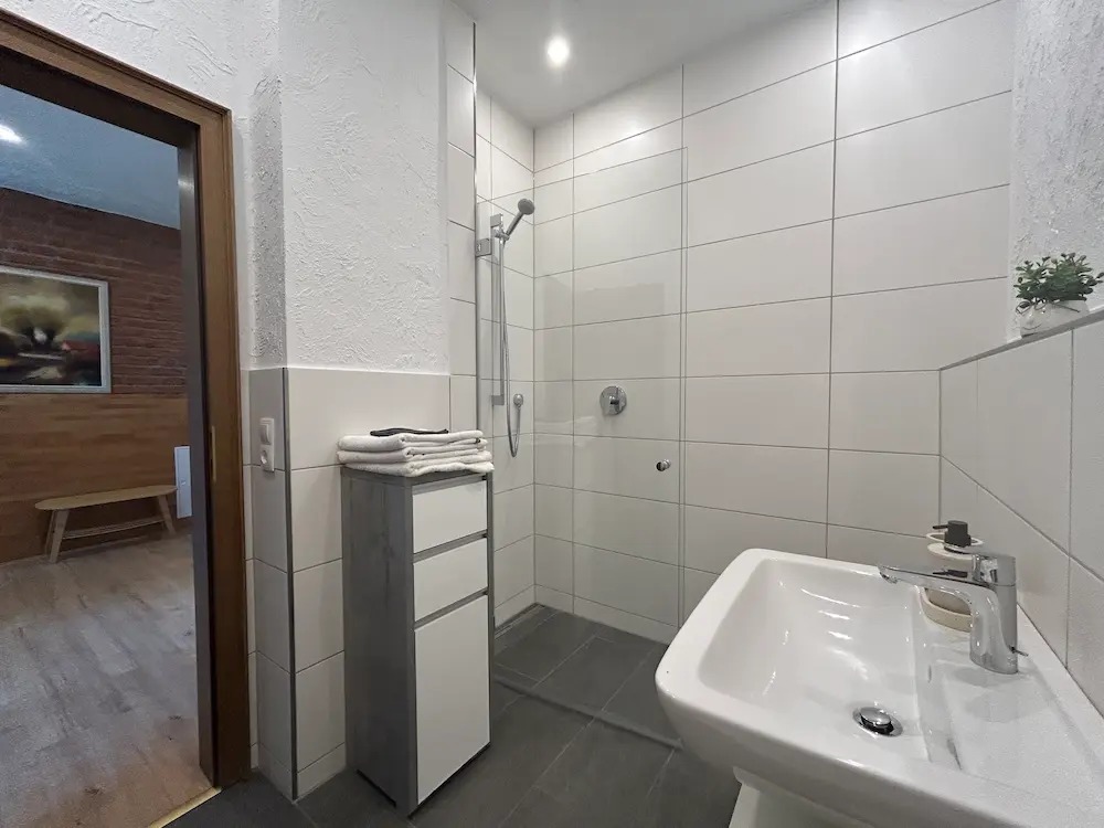 Badezimmer – Ferienhaus Wanderath N°10a