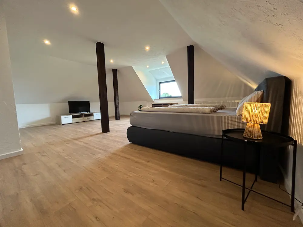 Schlafzimmer zwei – Ferienhaus Wanderath N°10a